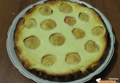 Французский летний пирог с творогом и персиками