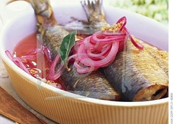 Рецепт: Норвежская сельдь под шалот