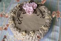 Шаг 2: Крем:В кастрюльку налить молоко, добавить …