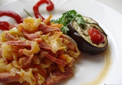 Рецепт: Бигус на скорую руку с баклажанами