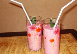 Рецепт: Смузи творожно-ягодный