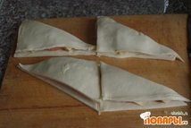 Шаг 5: Накрываем начинку пластом теста и …