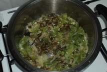 Шаг 2: Болгарский перец очищаем от перегородок …