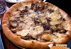 Пицца с креветками и острым перцем