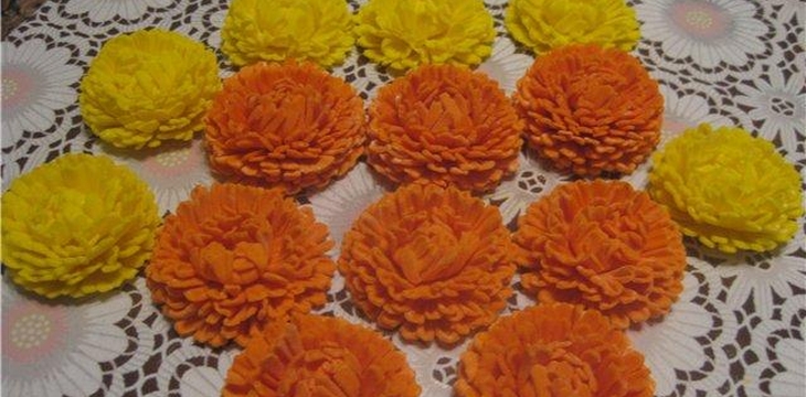 Шаг №8 МК Хризантемы, астры, дубки от аннета