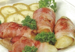 Рецепт: Бананы в беконе