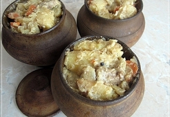 Картошка в горшочках с черносливом