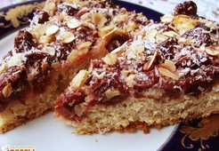 Пирог с вишней и овсяными хлопьями