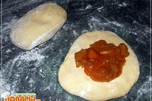 Шаг 3: Когда поднимется, еще раз вымешать …