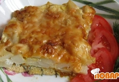 Лосось, запеченный с картофелем и сыром