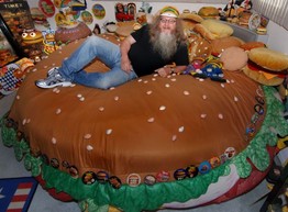 Дом-музей, посвященный гамбургеру