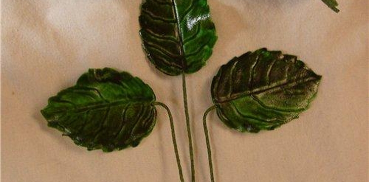 Шаг №4 МК Листья розы на проволоке от Учредительница