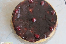 Шаг 8: Разрезаем пирог вдоль на три …