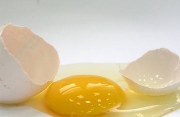 Куда использовать оставшийся белок или желток?