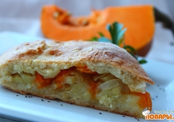 Рецепт: Постный пирог на рассольном тесте с картофелем и тыквой