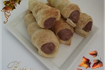 Шаг 2: Сметану взбить с сахаром по …