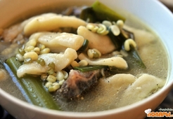 Суп с клецками и проросшим машем 