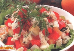 Яичный салат со сладким перцем и рокфором