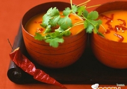 Рецепт: Суп с клецками из моркови