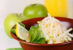 Парижский салат с сельдереем