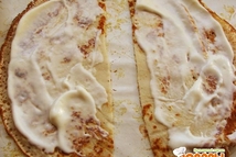 Шаг 1: Растворить в молоке соль, сахар, …