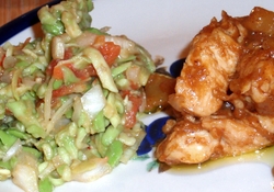 Рецепт: Куриные грудки с яблоками, корицей и гуакамоле