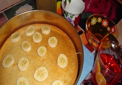 Рецепт: Апельсиновый кекс с орехами и яблоками