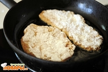 Шаг 3: На отдельную тарелочку выложим небольшое …