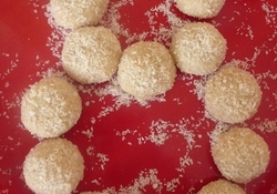 Рецепт: "Конфетки к празднику"