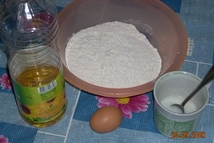 Шаг 3: Противень смазываем маслом, укладываем на …