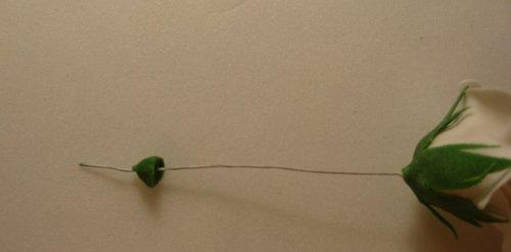 Шаг №27 МК Роза на проволоке от Учредительница