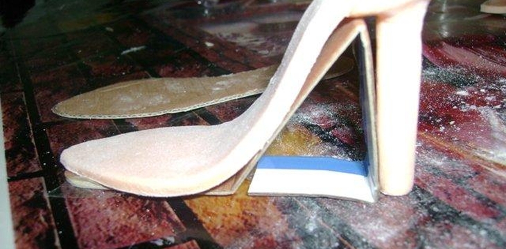 Шаг №2 Туфелька из мастики от Annula