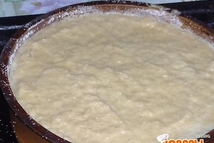 Шаг 4: Оставшуюся картофельную массу вылить на …