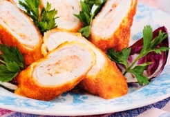 Куриный сюпрем с соусом "Шампань"