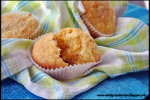 Шаг 2: Взбить яйца с сахаром. Смешать …