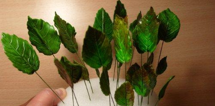 Шаг №1 МК Листья розы на проволоке от Учредительница