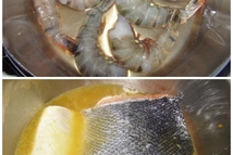 Шаг 1: Тигровые креветки отварить в вине …