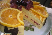 Шаг 5: Торт извлечь из формы, украсить …