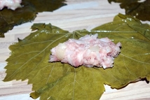 Шаг 2: Консервированные листья попались слипшиеся, времени …