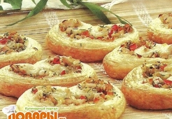 Пирожки с копченой курицей