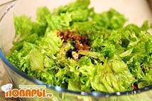 Шаг 10: Резать мы будем квадратиками. Салат …