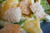 Шаг 2: Выдавливаем чеснок через чеснокодавилку в …