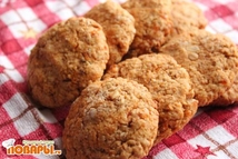 Шаг 2: Руки смазала растительным маслом, отделала …