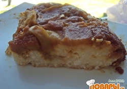 Рецепт: Творожная запеканка с карамелизованными яблоками