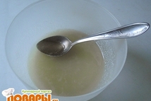 Шаг 1: Сахар и мед подогреть в …