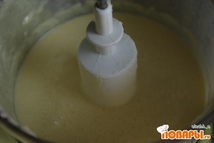 Шаг 3: По одному добавлять яйца, все …