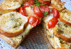 Киш из кабачков с чесночным хлебом