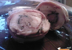 Рецепт: Куриные рулетики с беконом