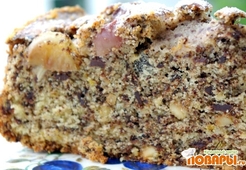 Ореховый пирог с ягодами