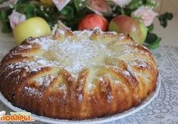 Рецепт: Манник с яблоками и изюмом